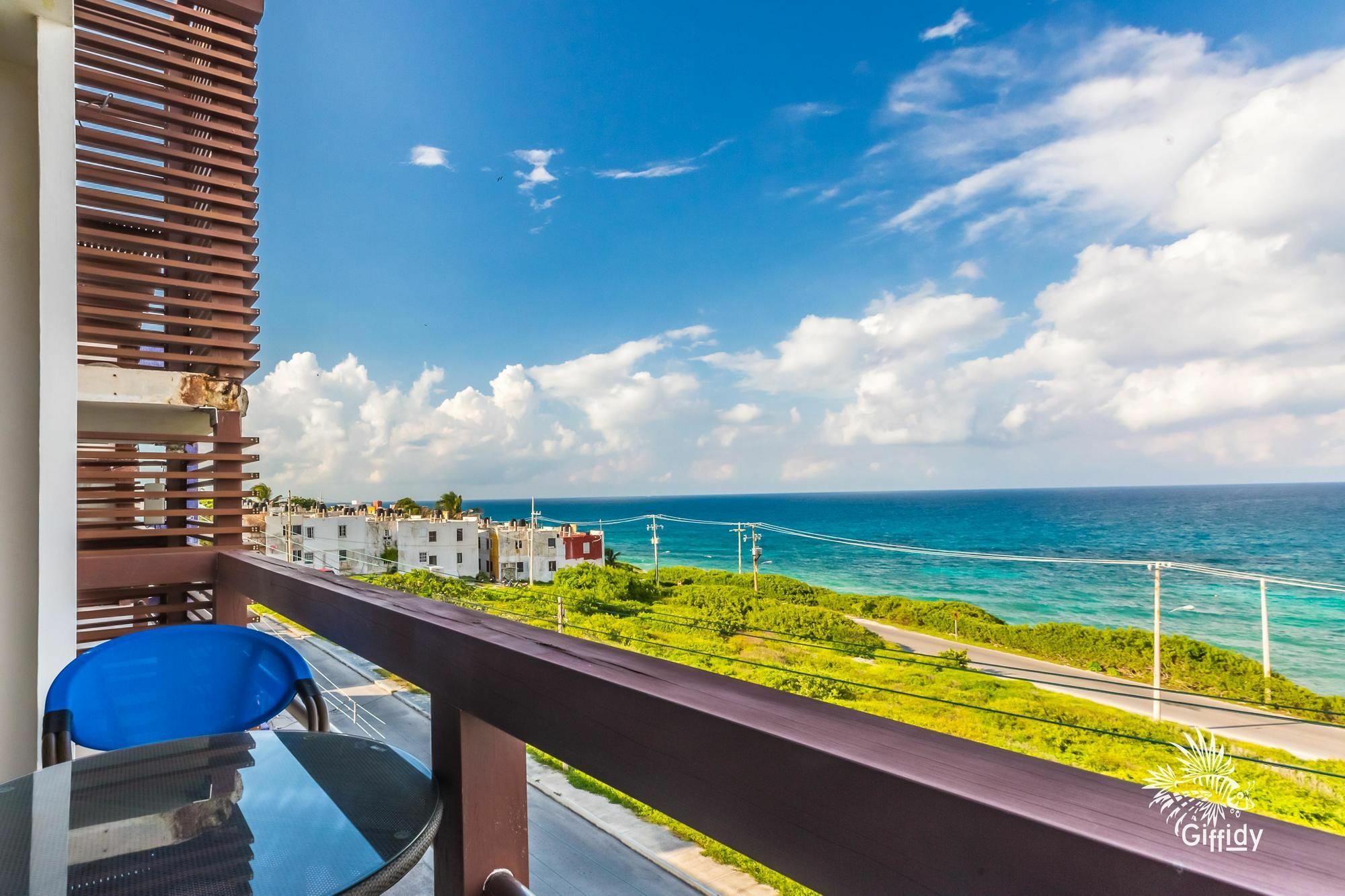 Deep Blue Condos - 201 Ісла-Мухерес Екстер'єр фото